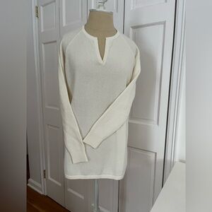 J. McLaughlin Women’s Cashmere Sweater